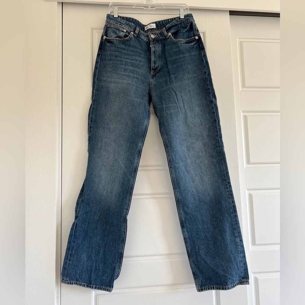 Zara High-Rise Relaxed Straight Leg Jean Non-Stretch Size 10 Worn Once
